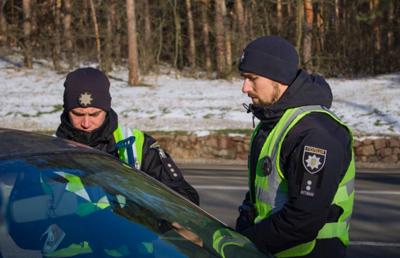 Водії можуть отримати жорсткі покарання за незначне порушення правил.