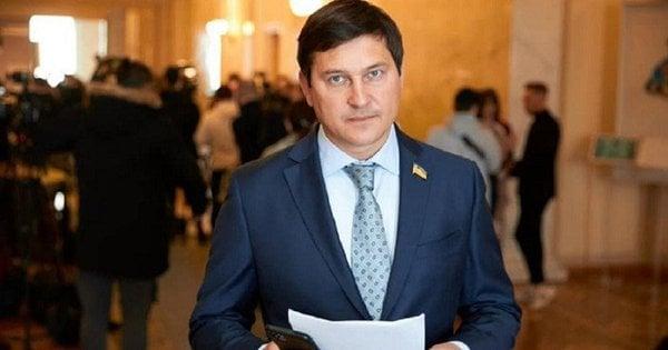 Народний депутат, якого підозрюють у хабарництві, покинув країну.